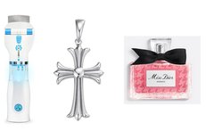 v-comb dior chrome heart ugg